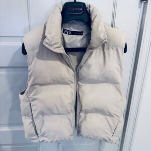 Zara Beige Quilted Puffer Vest - Zip Front